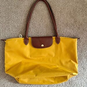 LONGCHAMP Le Pliage Tote in Mustard Size Medium